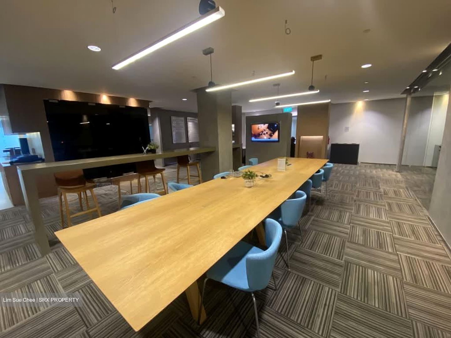 Wisma Atria (D9), Office #553306001